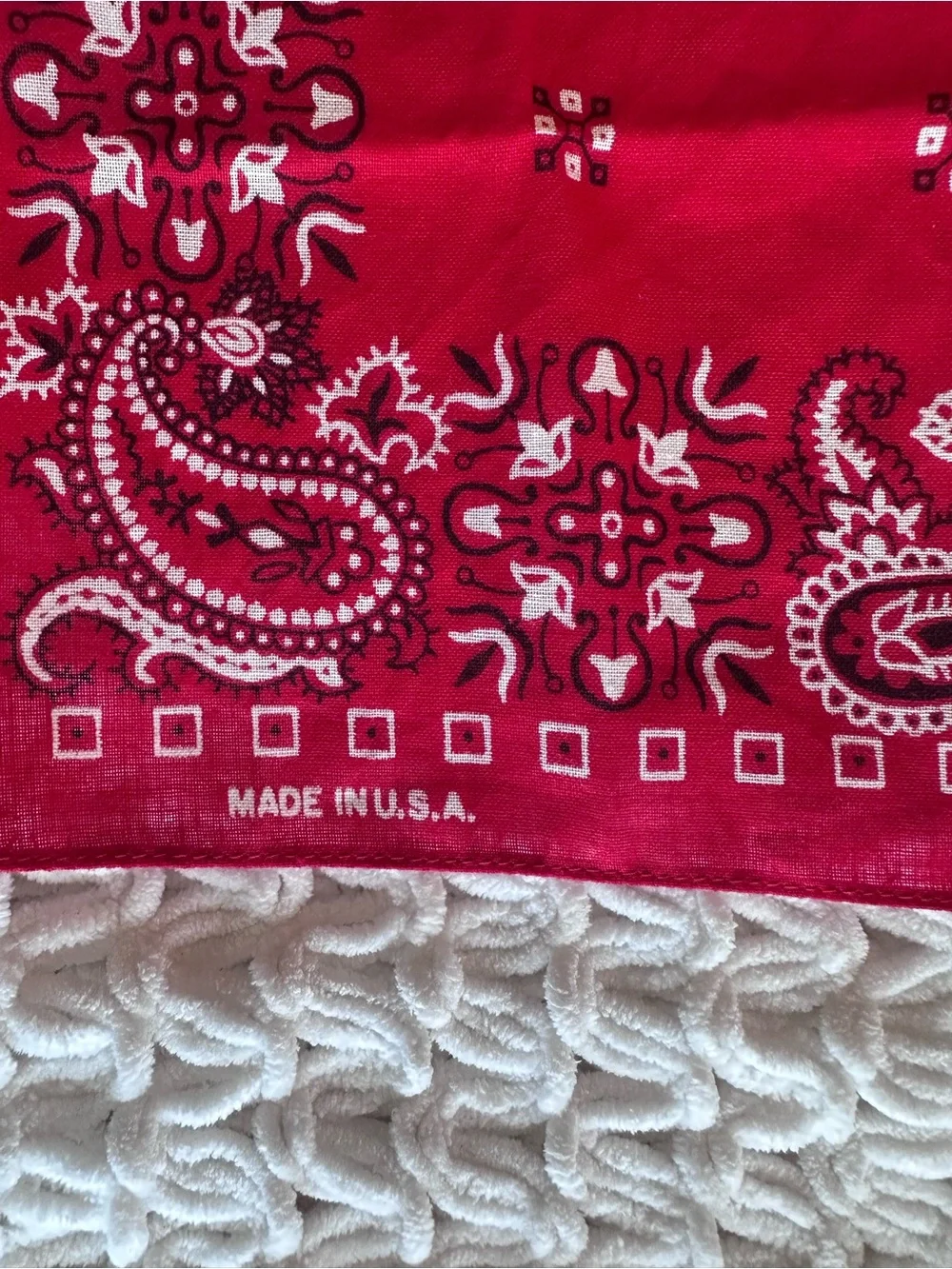 ⁠Vintage USA Red Paisley Bandana All Cotton RN 13960 Western Paris Accessories⁠